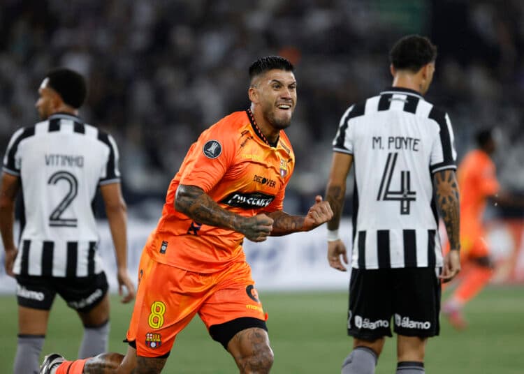 Barcelona con gol del argentino Céliz se impone en Río y avanza a la fase de grupos de la Libertadores