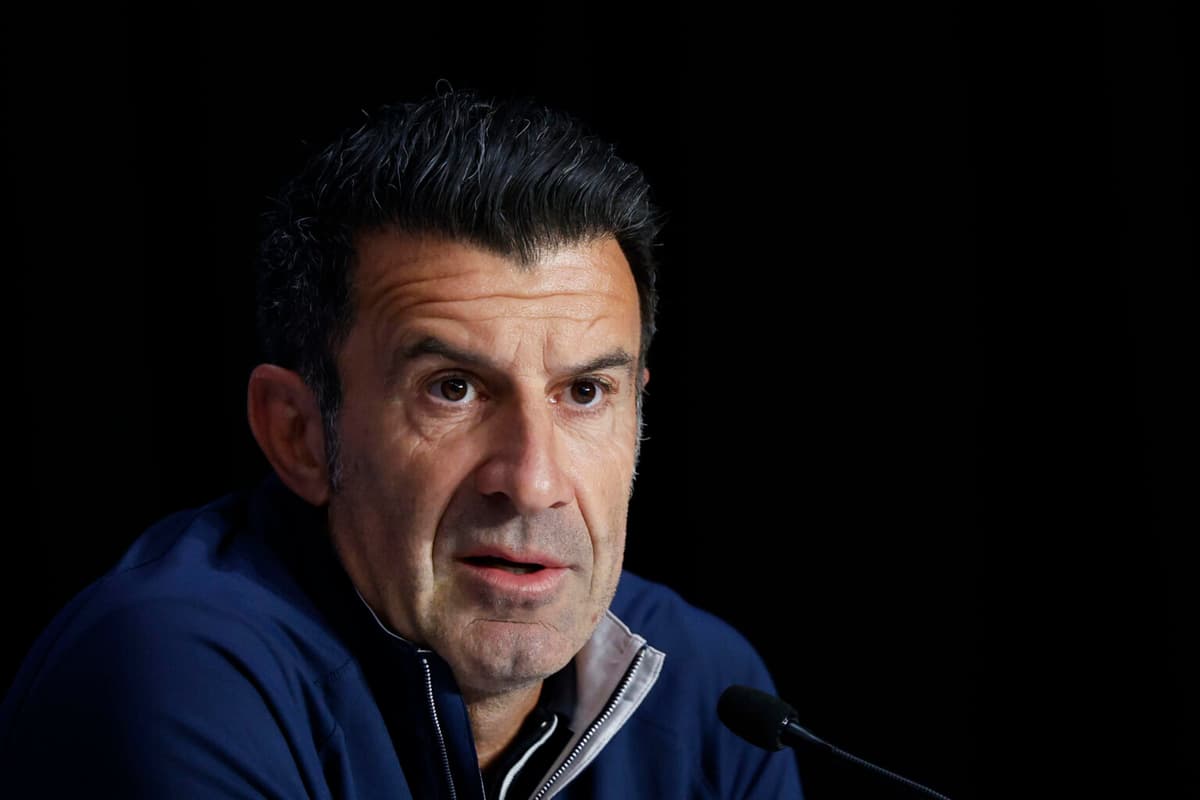 Portugués Luis Figo: «En el Real Madrid la mano dura no funciona»