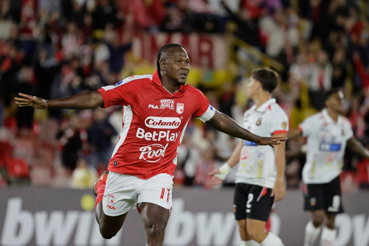 VENTAJA CARDENAL: el colombiano Rodallega y el uruguayo Fagúndez acercan a Santa Fe a octavos