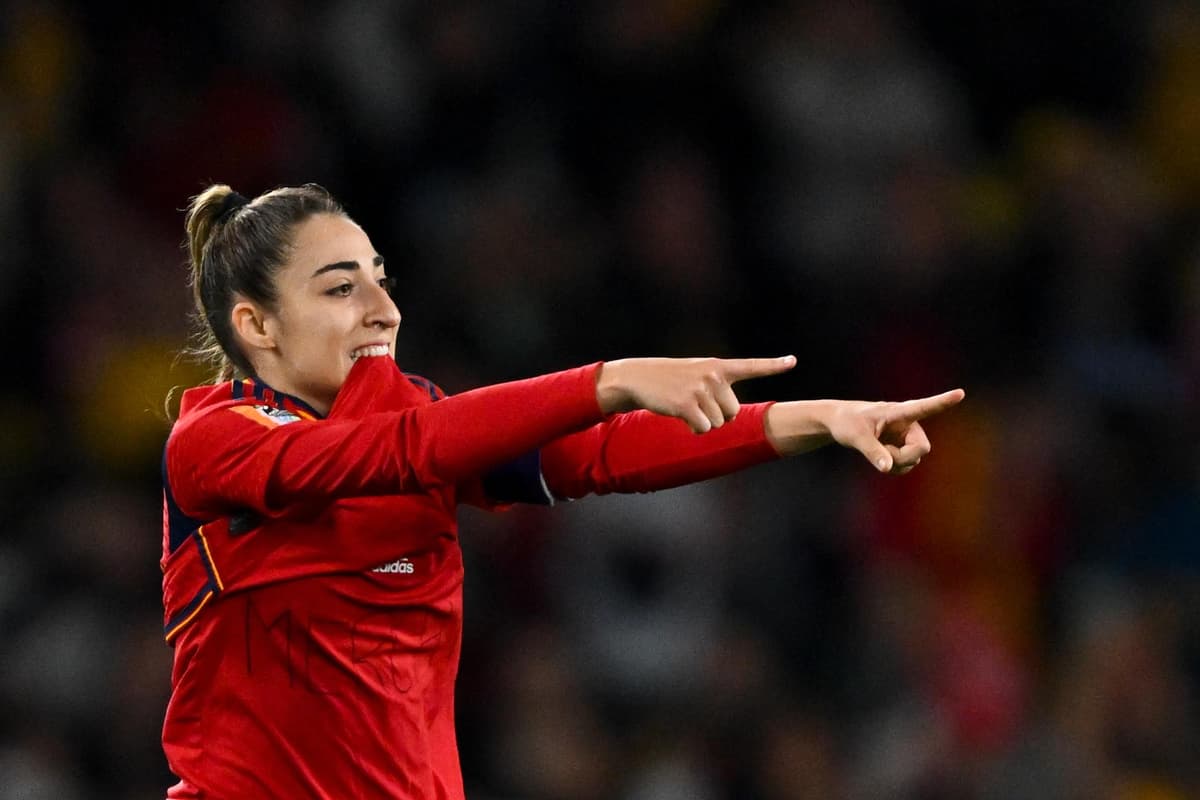 DOBLE CORONA: los españoles Torres y Carmona hacen de España campeona del mundo en hombres y mujeres