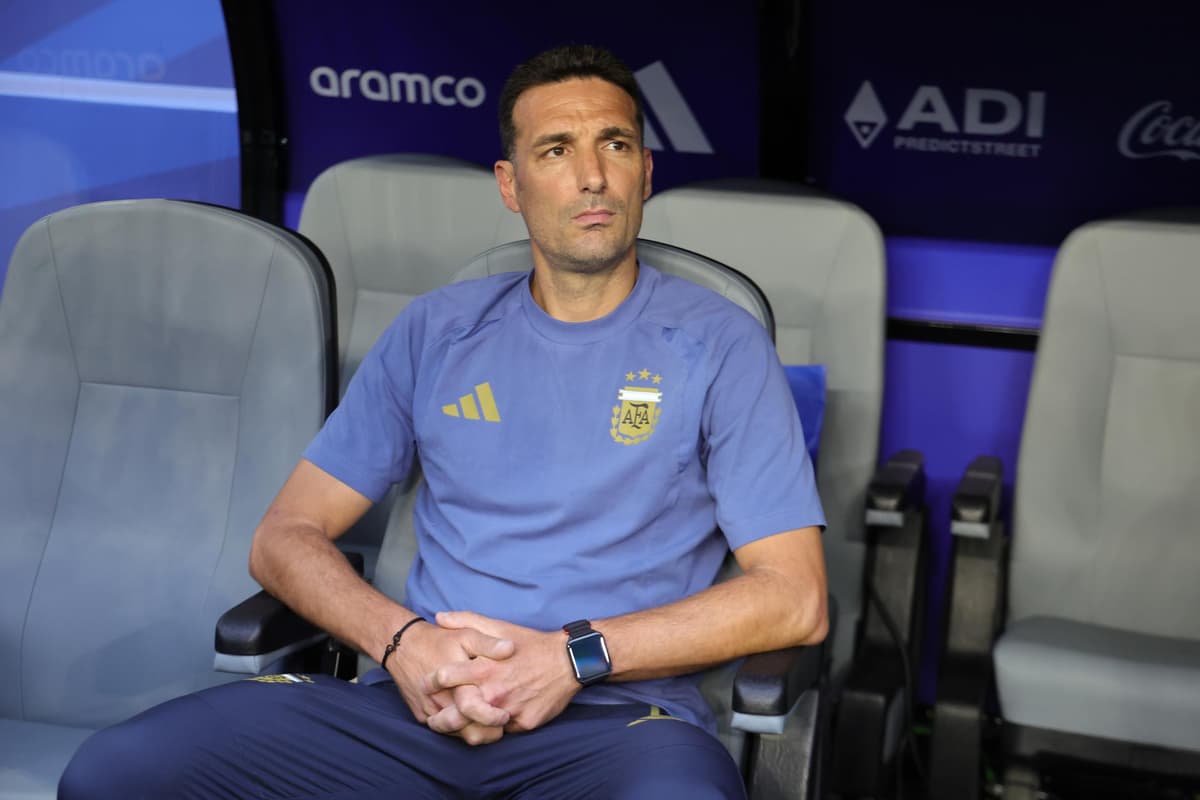 SUFRIMIENTO TOTAL argentinos Scaloni, Messi, Martínez y Medina salen reforzados ante Cabo Verde