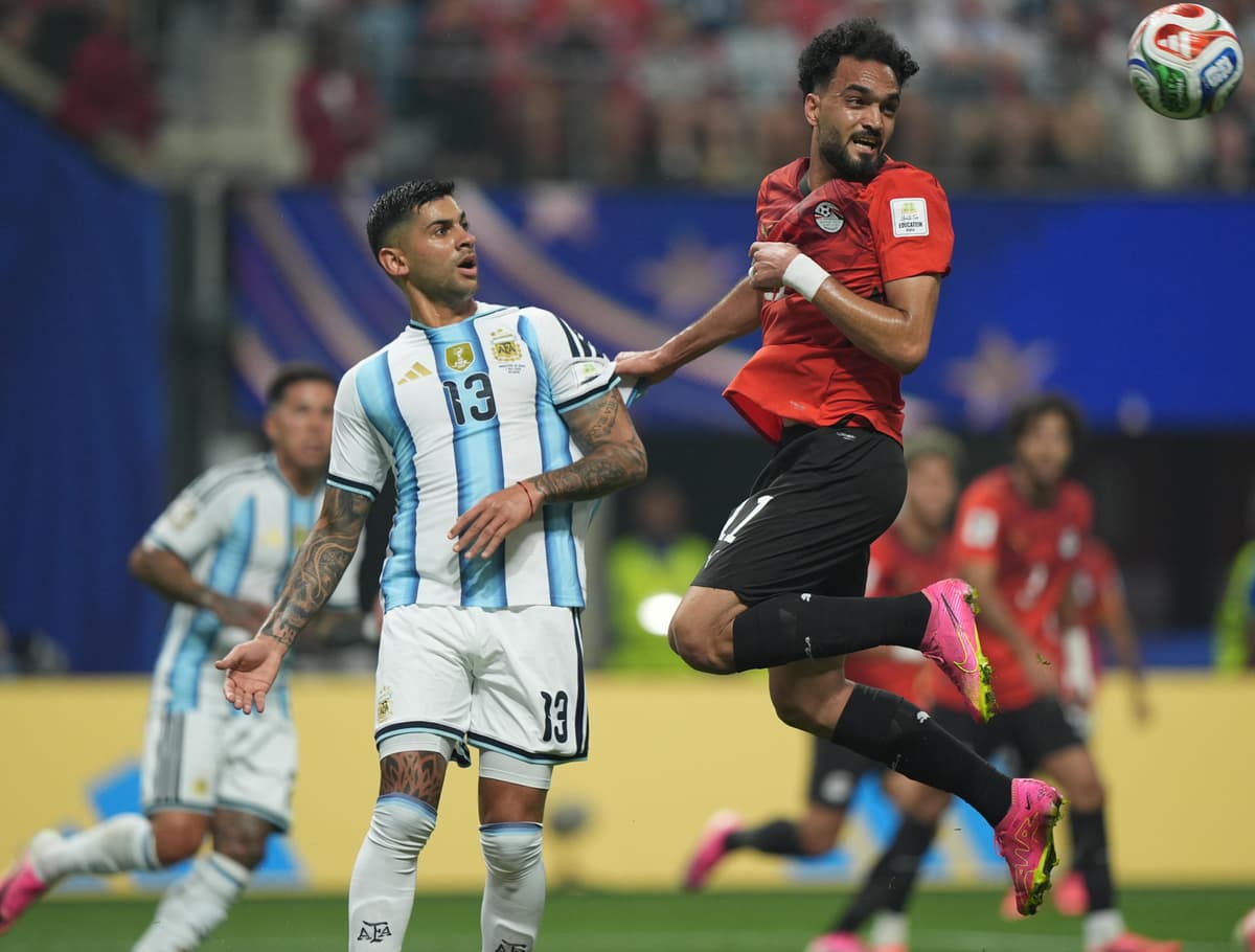 HERENCIA GANADORA: El argentino Romero exalta el legado de Messi y Di María