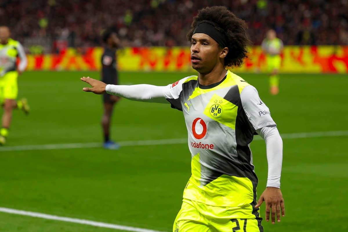 Adeyemi: «No temo a ningún jugador; si doy lo mejor de mí, tendré opciones de jugar»