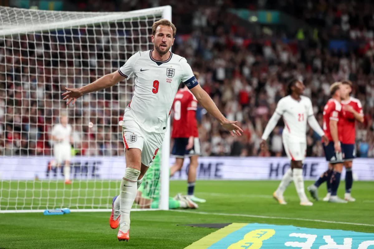 El jugadoo inglés Harry Kane celebra el 3-0l durante el partido de la UEFA Nations League que han jugado Inglaterra y República Checa en Londres, Reino Unido.
