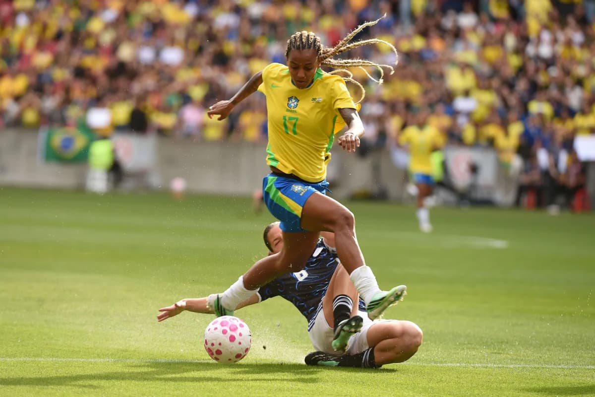 Brasil femenino celebra un gol ante Argentina en Porto Alegre durante el amistoso de preparación para el Mundial de 2027.