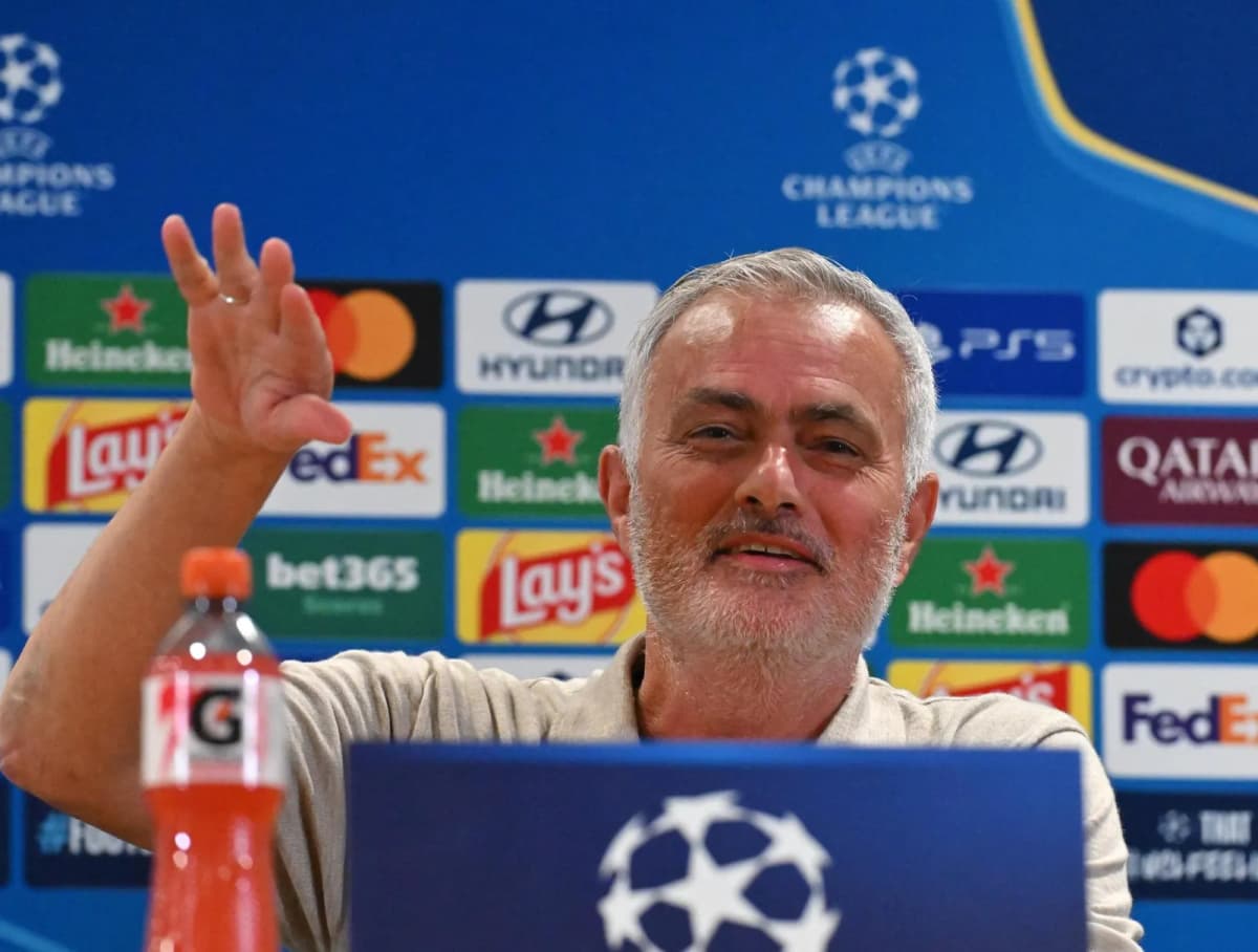 José Mourinho durante una rueda de prensa del Real Madrid previa al partido de Liga de Campeones contra la Roma.