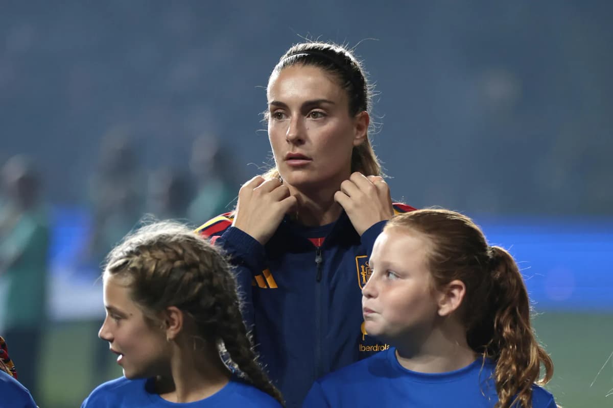 Alexia Putellas de España forma previo a un partido amistoso entre Estados Unidos y España en el Subaru Park en Chester (Estados Unidos).
