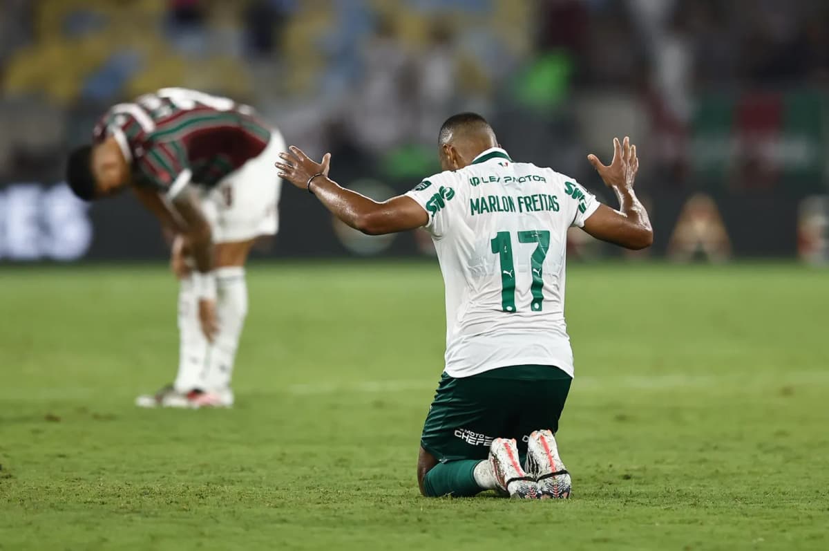 Palmeiras vence a Fluminense: Marlon Freitas, del Palmeiras, celebra tras la semifinal de ida de la Copa Libertadores en el Maracaná.