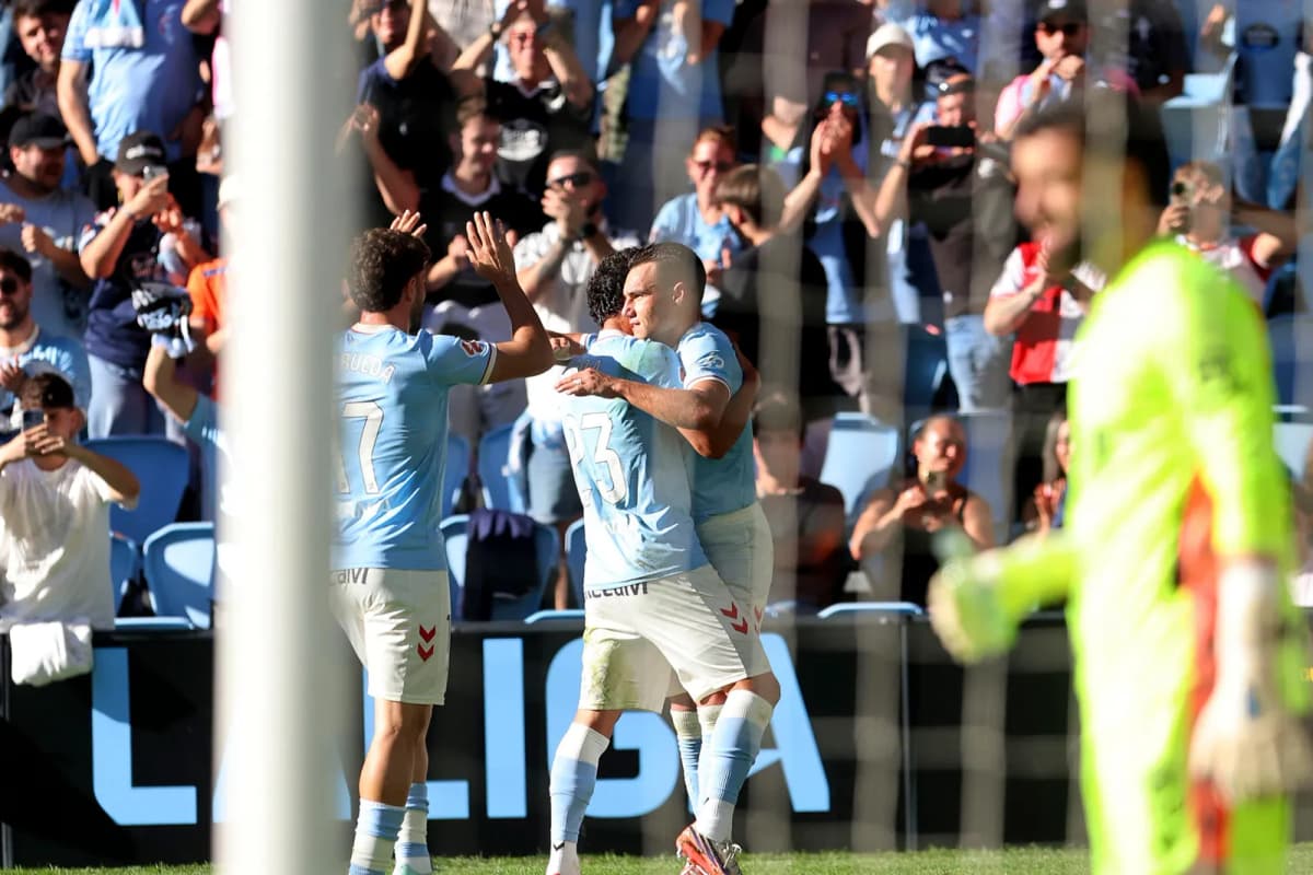 Celta vence al Alavés en Balaídos por 2-1, con el español Javi Rodríguez como protagonista y Radu decisivo bajo palos.
