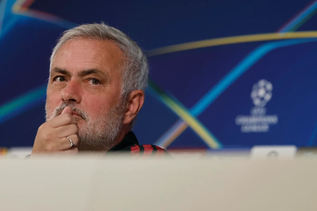El técnico portugués José Mourinho comparece en rueda de prensa antes del partido entre el Real Madrid y el Leipzig por la Liga de Campeones.