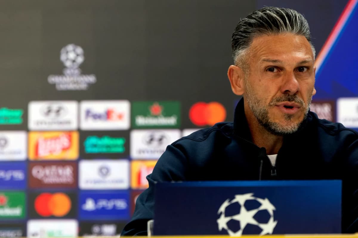 Demichelis elogia a Mourinho antes del partido entre el Real Madrid y el RB Leipzig en el estadio Santiago Bernabéu.
