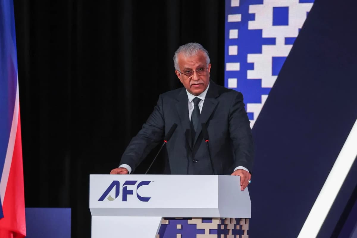 Foto de archivo del presidente de la Confederación Asiática de Fútbol, Salman bin Ebrahim Al Khalifa.