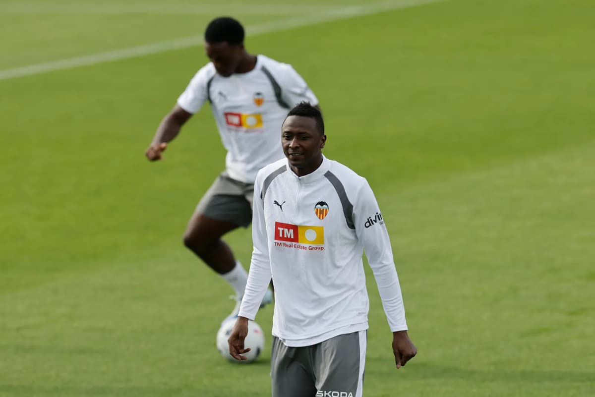 Fotografia del pasado 22 de octubre, en la que puede verse al jugador Umar Sadiq durante un entrenamiento del Valencia CF.
