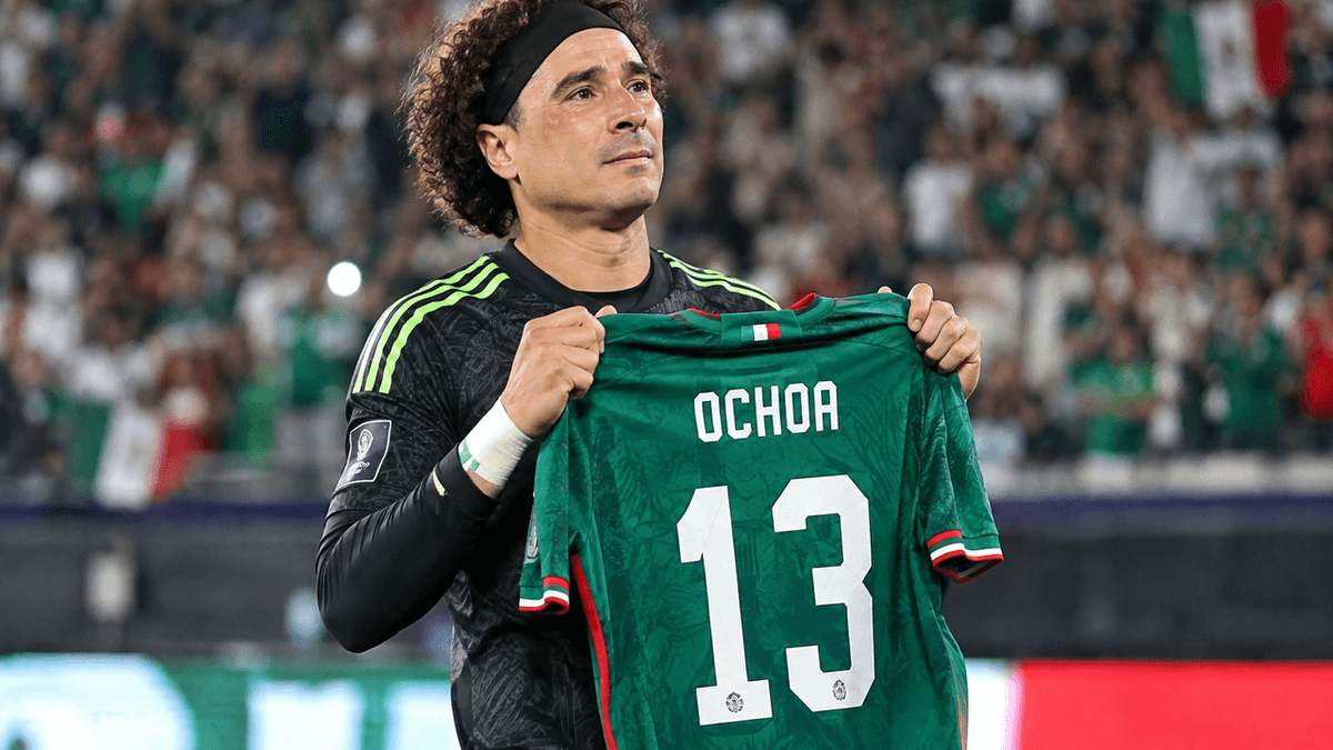 ¡HOMENAJE! El mexicano Ochoa recibe tributo a su carrera con el Tri