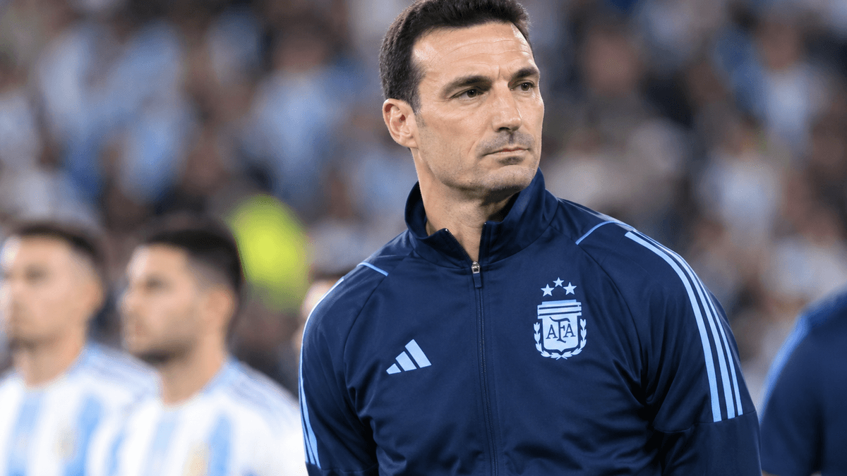 El seleccionador argentino Lionel Scaloni durante un acto con la selección de Argentina