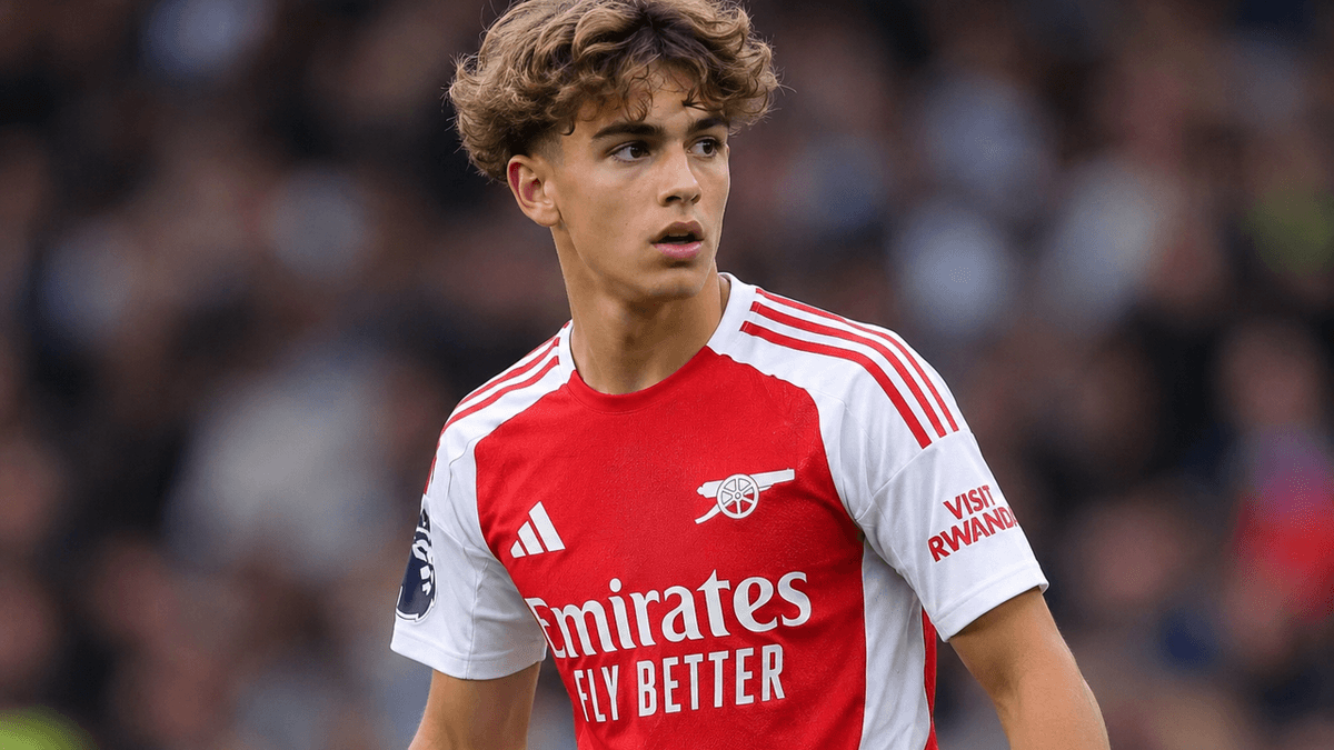 Max Dowman, joven futbolista inglés del Arsenal, durante un partido con el conjunto londinense.