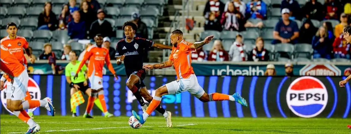 1310 HOUSTON DYNAMO RACHA NEGATIVA