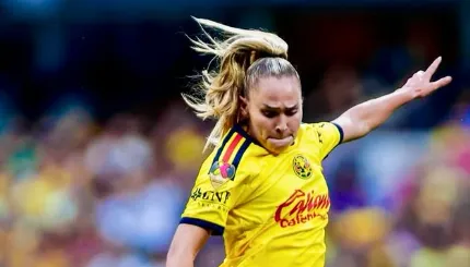 La española Irene Guerrero celebra con el América durante el triunfo ante Pachuca en el torneo Apertura de la Liga MX Femenil.
