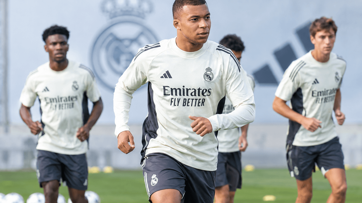 Mbappé entrena con el grupo antes del regreso del Madrid