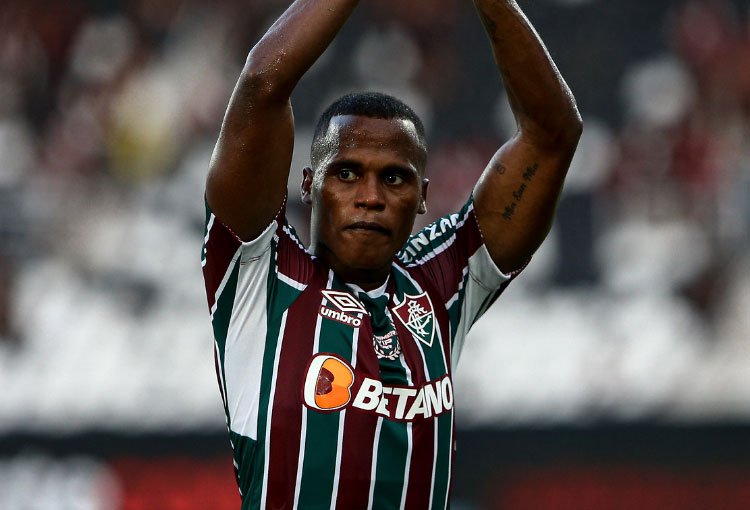 alt Colombianos guían triunfo de Fluminense