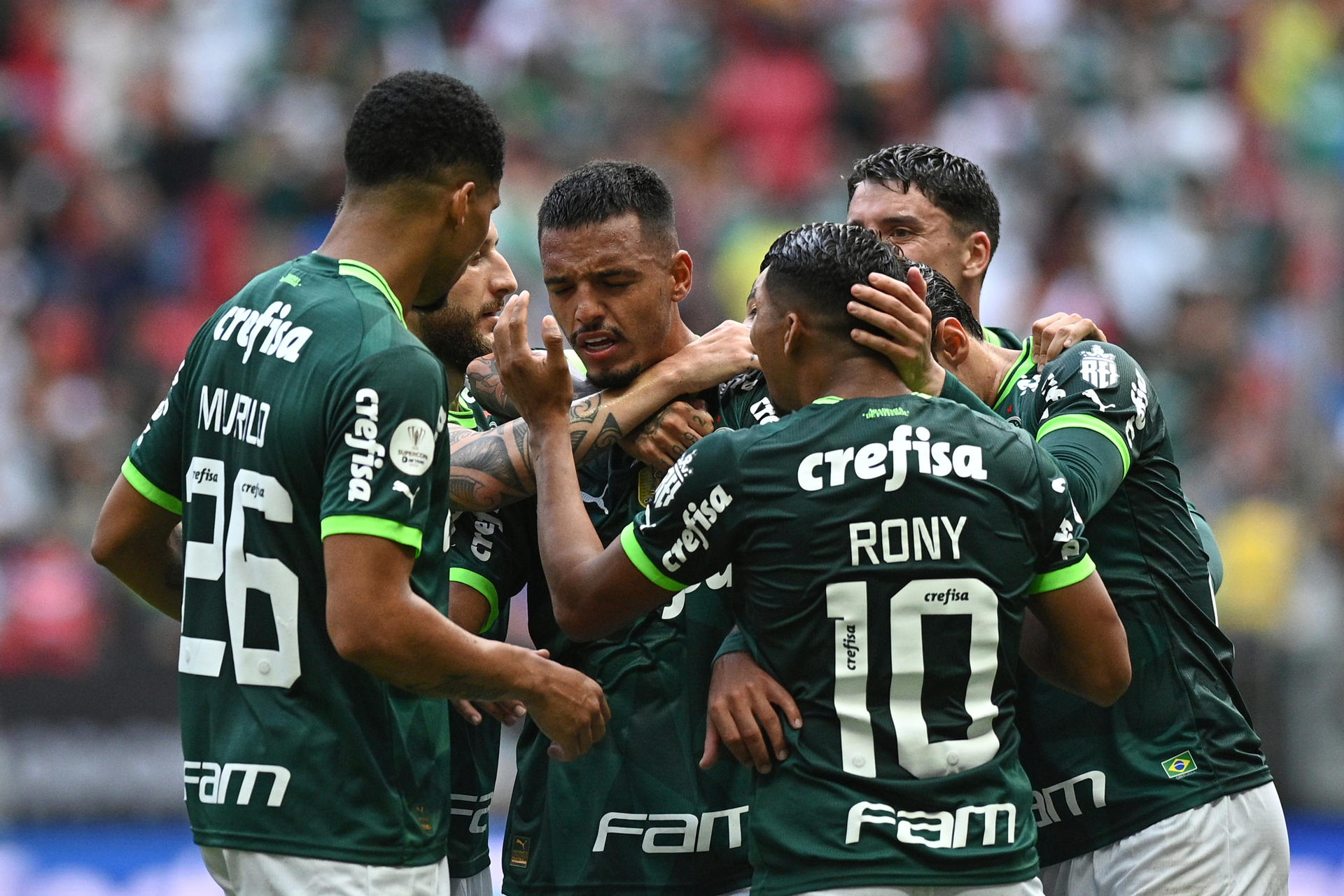 Jugadores de Palmeiras celebran un gol, en una fotografía de archivo. EFE/André Borges