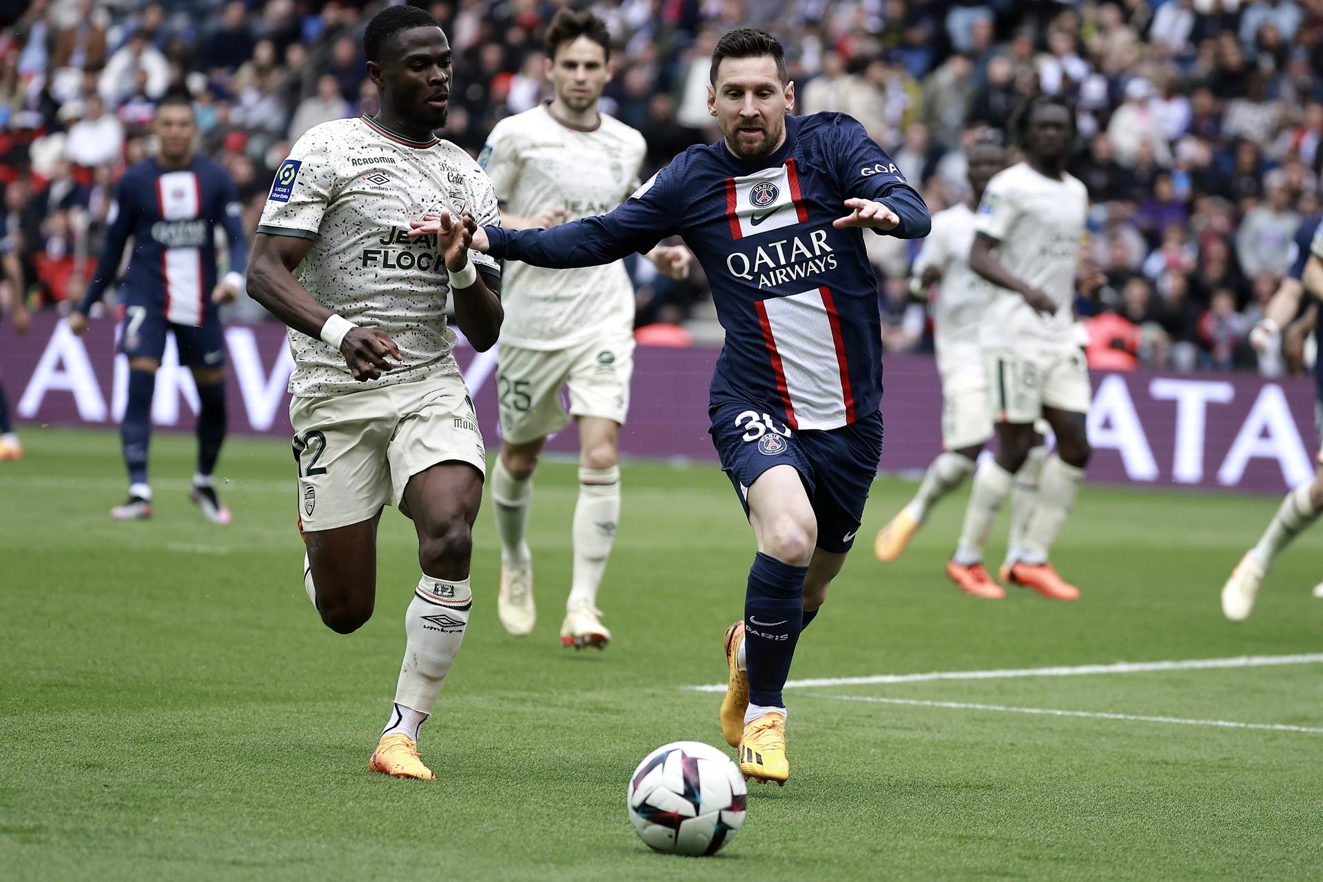 Lionel Messi, en acción durante el último encuentro de Liga ante el Lorient. EFE/EPA/CHRISTOPHE PETIT TESSON