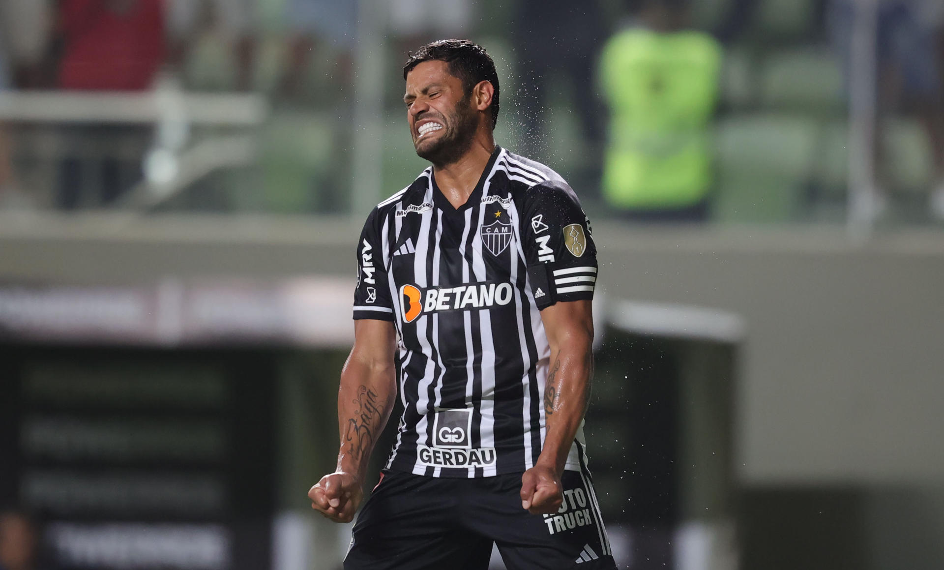 Hulk de Atlético Mineiro lamenta hoy una jugada contra Alianza Lima, durante un partido por el Grupo G de la Copa Libertadores en el estadio Raimundo Sampaio, en Belo Horizonte (Brasil). EFE/Yuri Edmundo