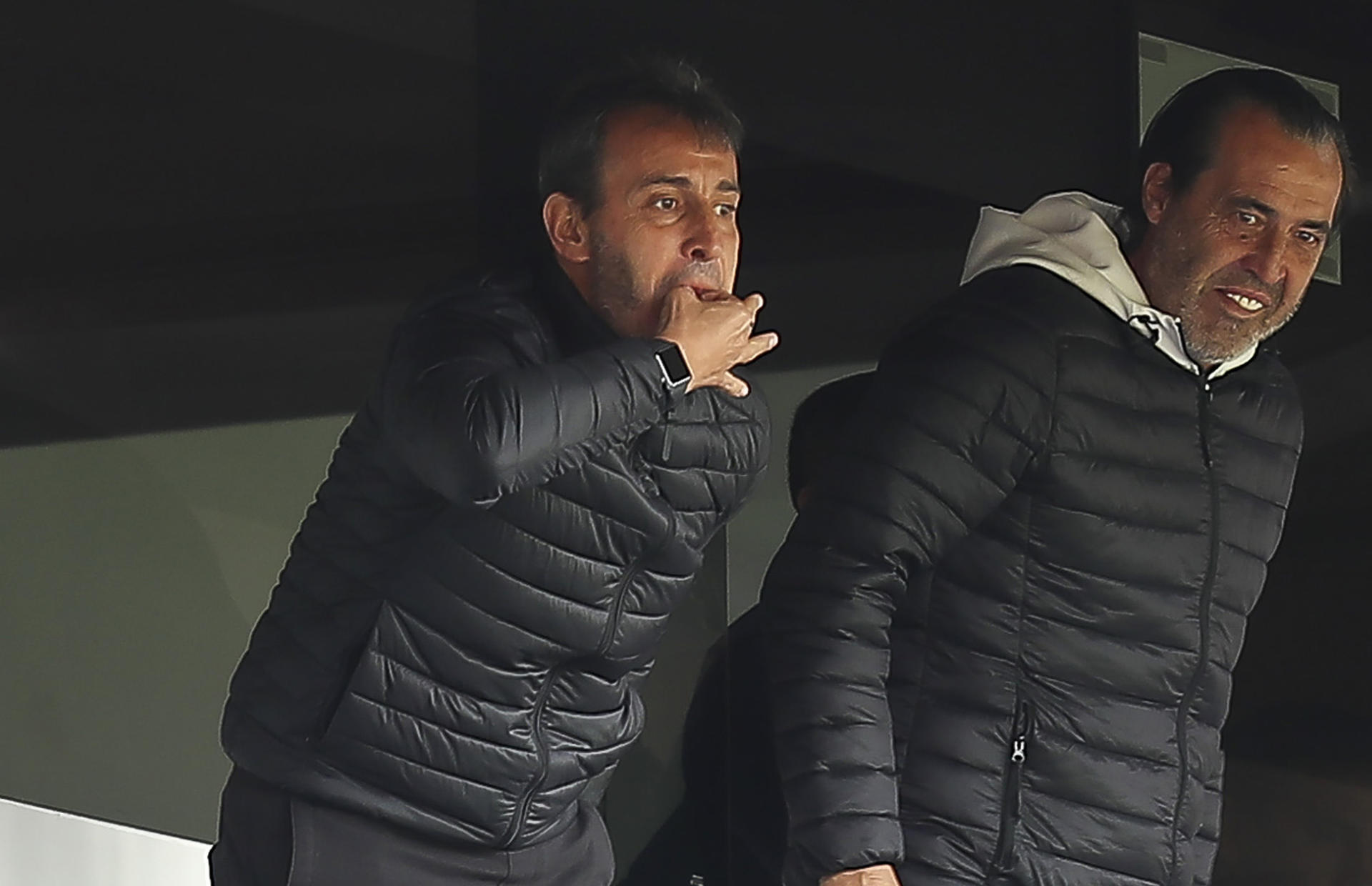 Foto de archivo del entrenador de la selección de fútbol de mayores de Venezuela, Fernando Ariel Batista (i). EFE/José Jácome