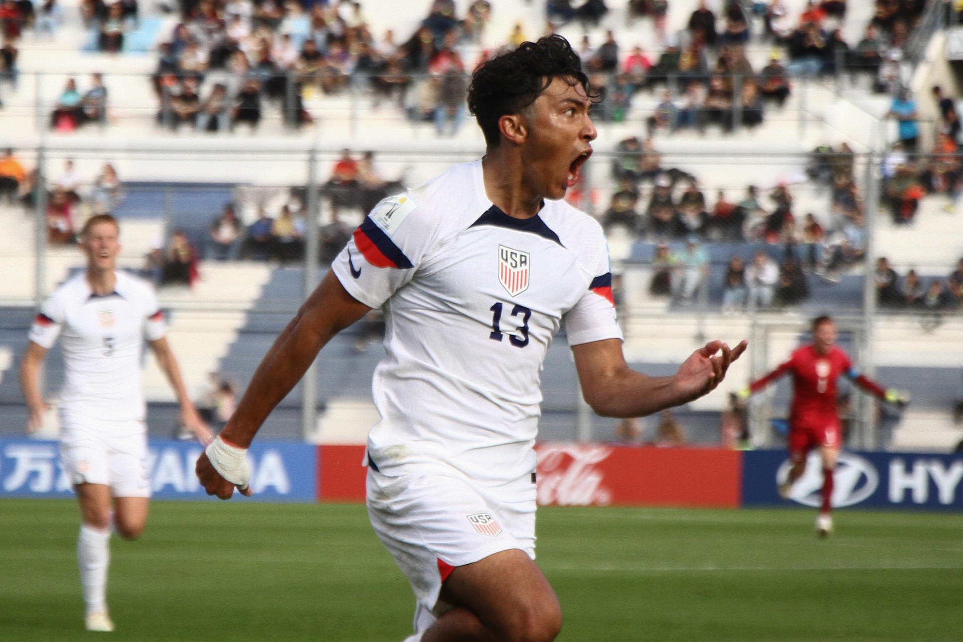 Jonathan Gómez de Estados Unidos celebra un gol este 20 de mayo de 2023, en un partido del grupo B de la Copa Mundial de Fútbol sub-20 entre Estados Unidos y Ecuador en el estadio Bicentenario en San Juan (Argentina). EFE/ Marcos Urisa
