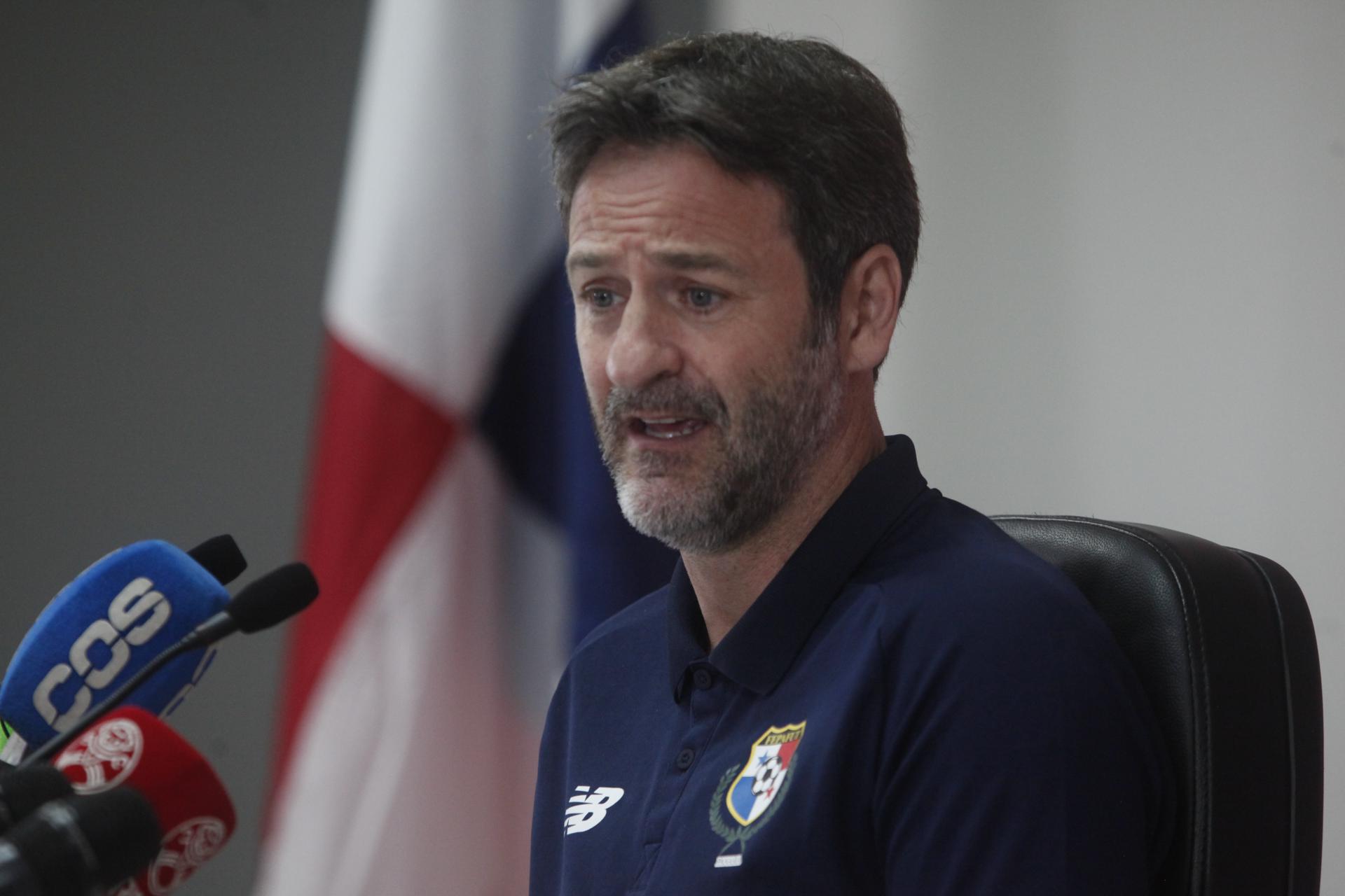 Fotografía de archivo en la que se registró al seleccionador del equipo nacional masculino de fútbol de Panamá, el hispanodanés Thomas Christiansen, en Ciudad de Panamá. EFE/Carlos Lemos