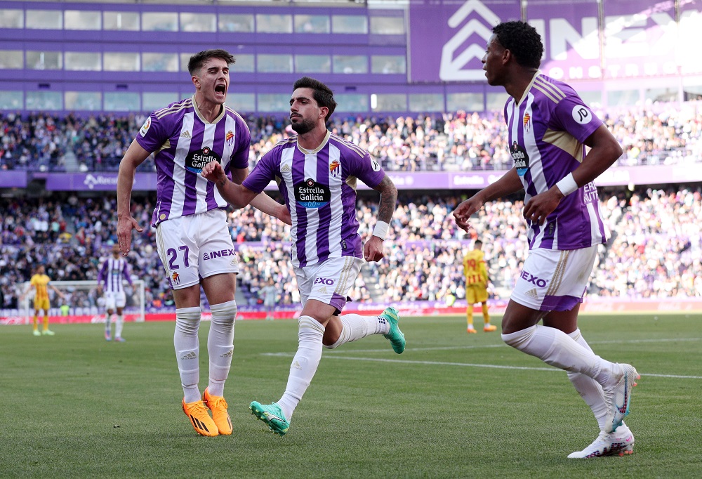 alt El brasileño Lucas Rosa prorroga su contrato con el Real Valladolid hasta 2026