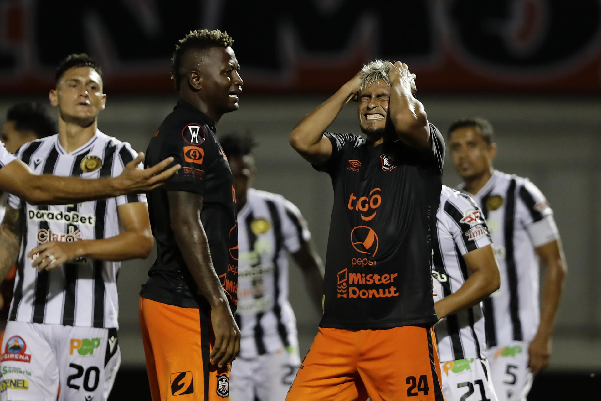 alt Águila va por la remontada y Motagua a administrar su renta