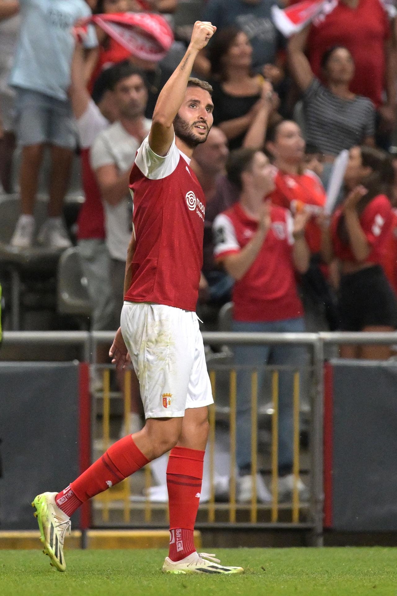 alt El Braga golea 6-1 al Portimonense antes de su visita al Santiago Bernabéu