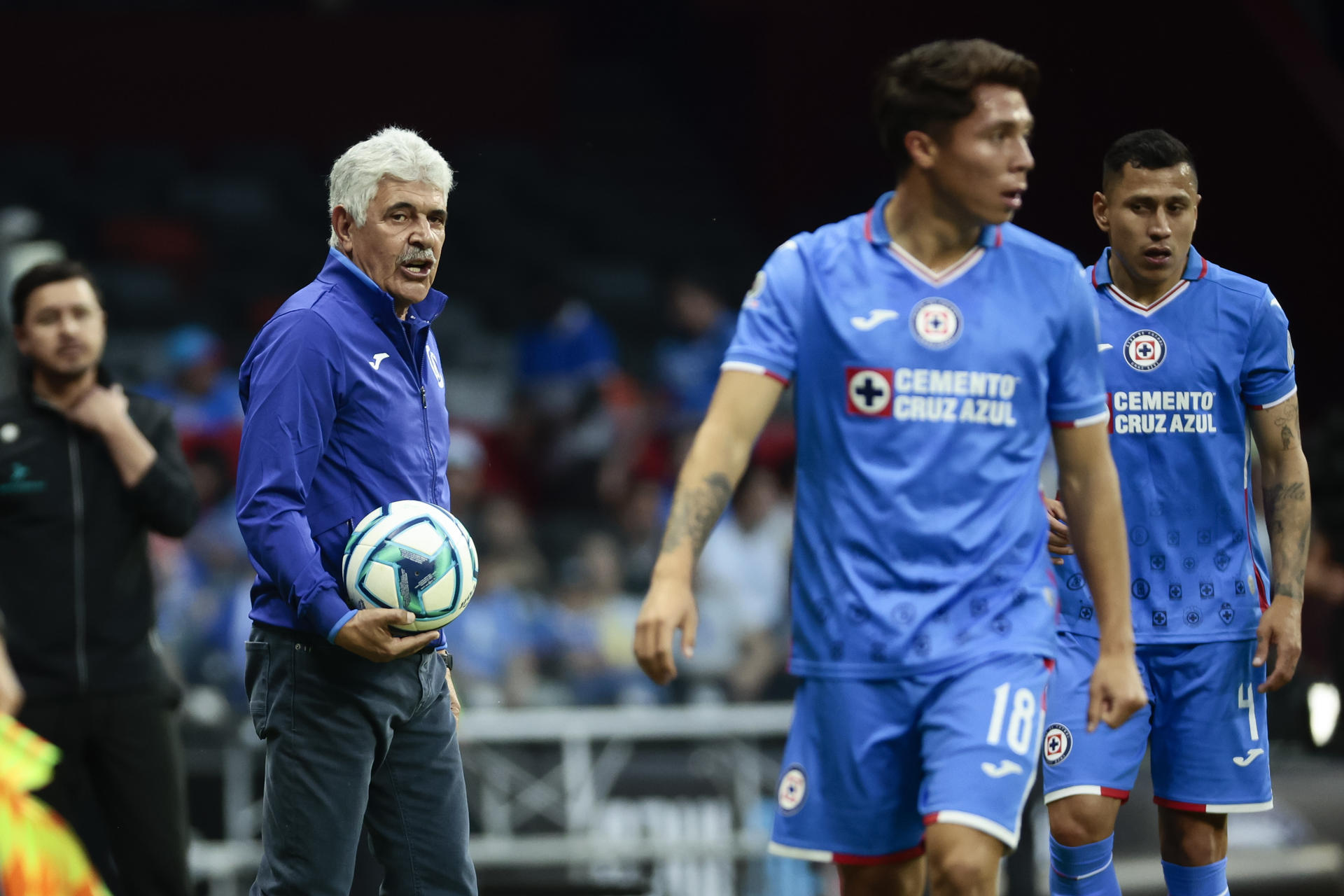 alt Cruz Azul de México anuncia al argentino Piovi como refuerzo para el Clausura 2024