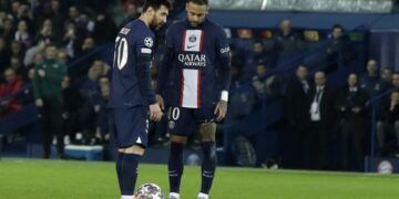 alt Brasileño Leonardo asegura que a Messi, Neymar y Mbappé les faltó apoyo desde dentro del PSG