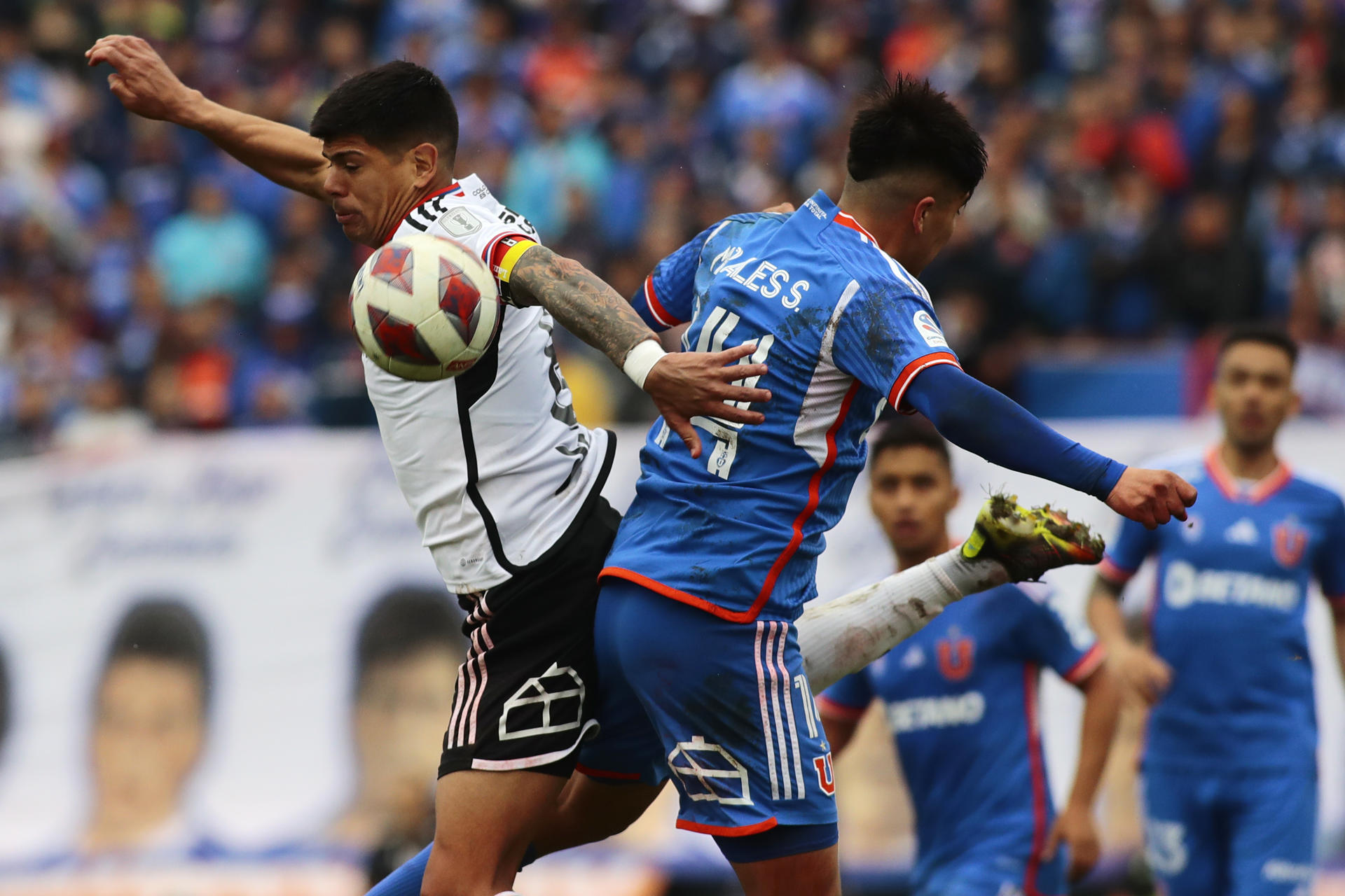 alt U de Chile y Colo Colo igualaron en un clásico intenso que les dejó insatisfechos