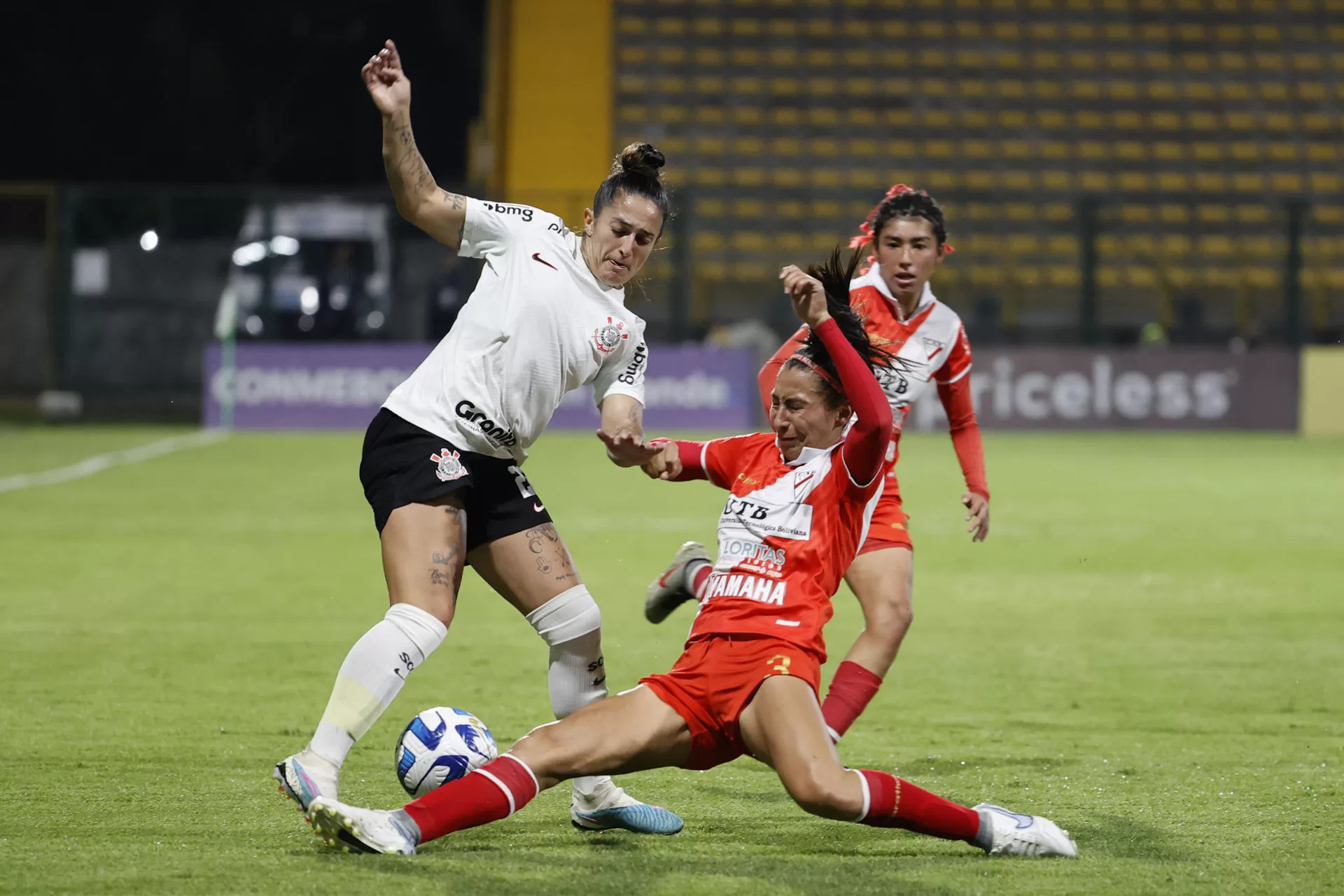 ALT 5-2. Colo Colo remonta y gana a Always Ready para acompañar a Corinthians en los cuartos