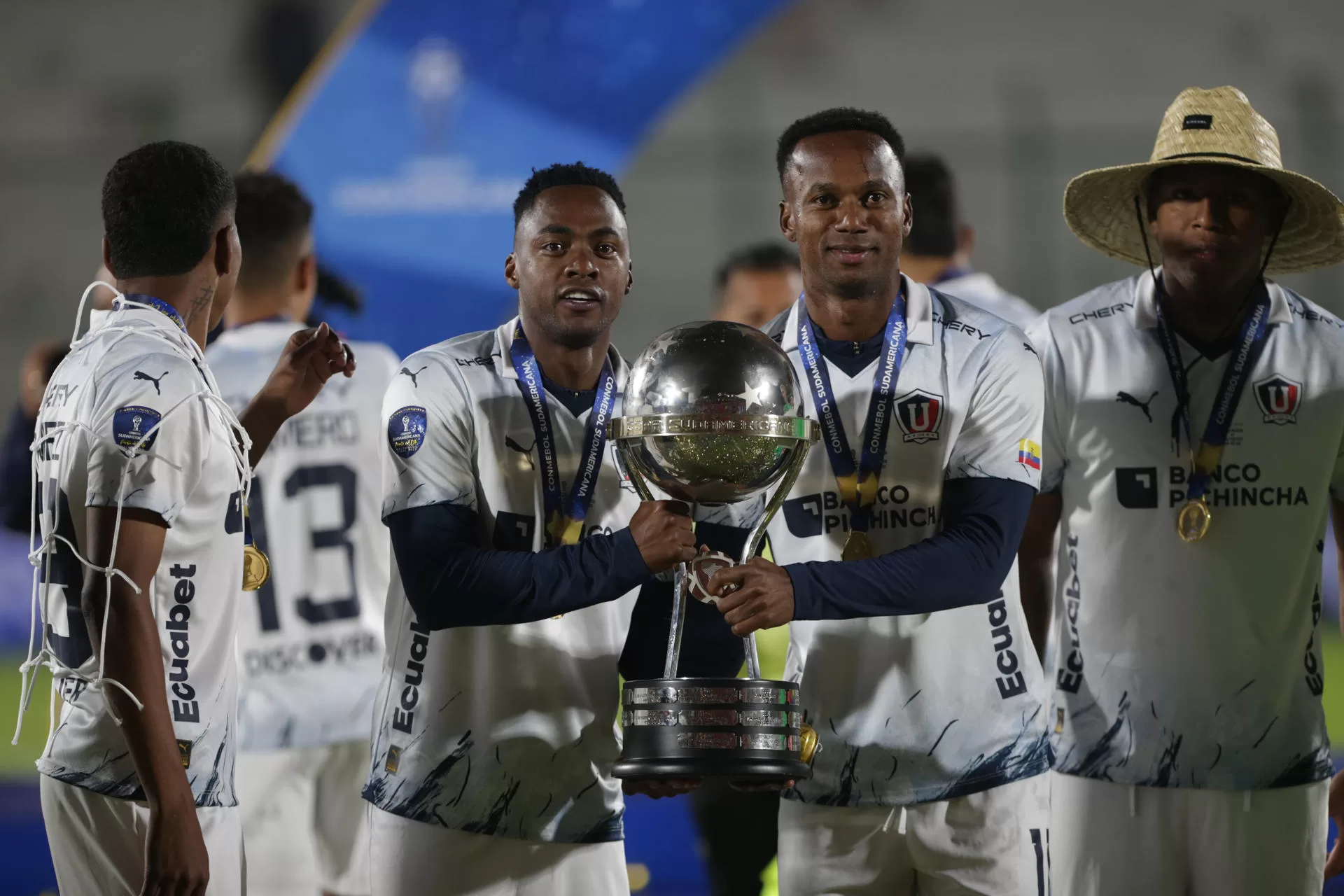 alt 1-1. Ecuador repite título de Sudamericana por segundo año consecutivo con Liga de Quito