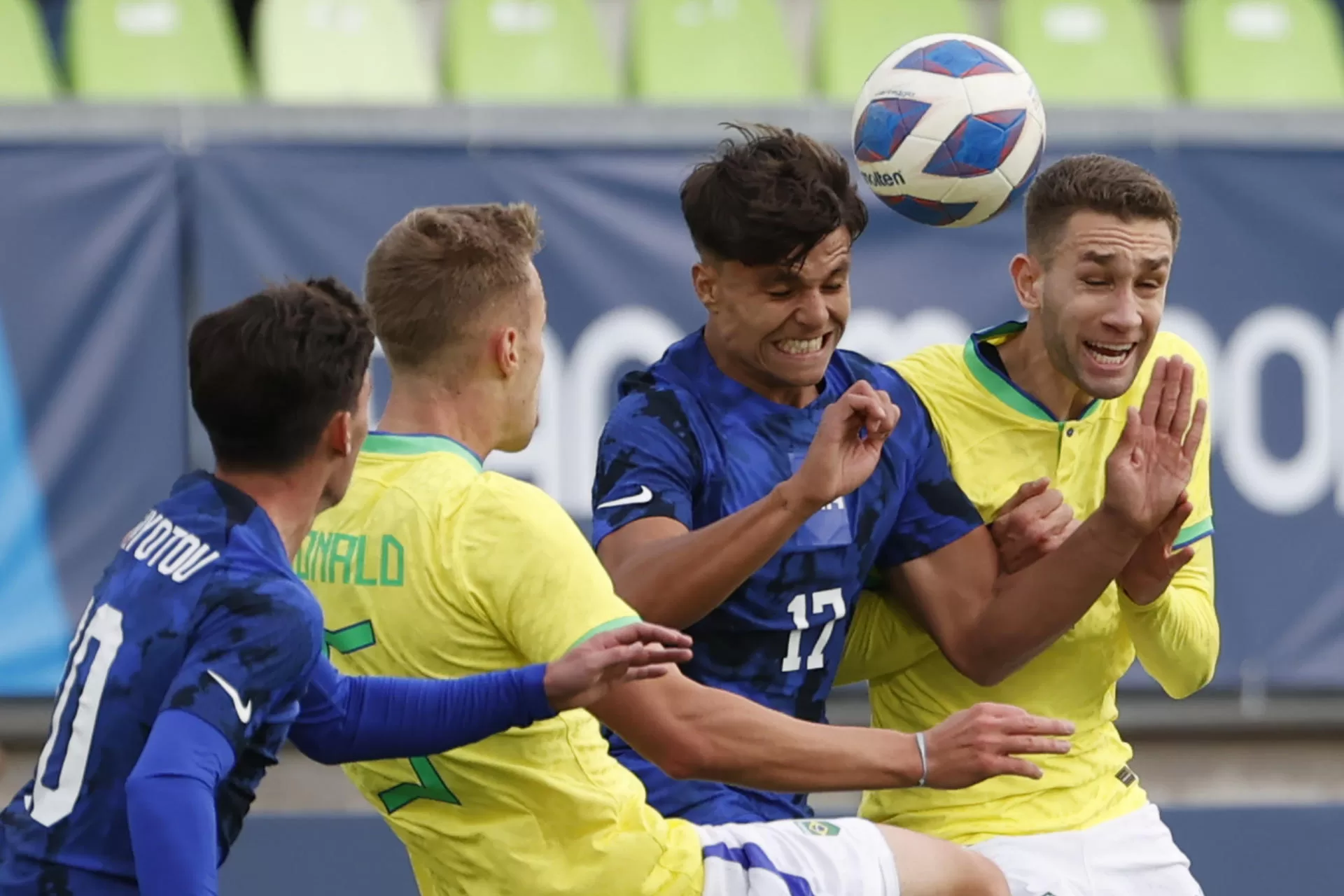 alt Brasil, Uruguay y Colombia debutan con triunfo en el fútbol