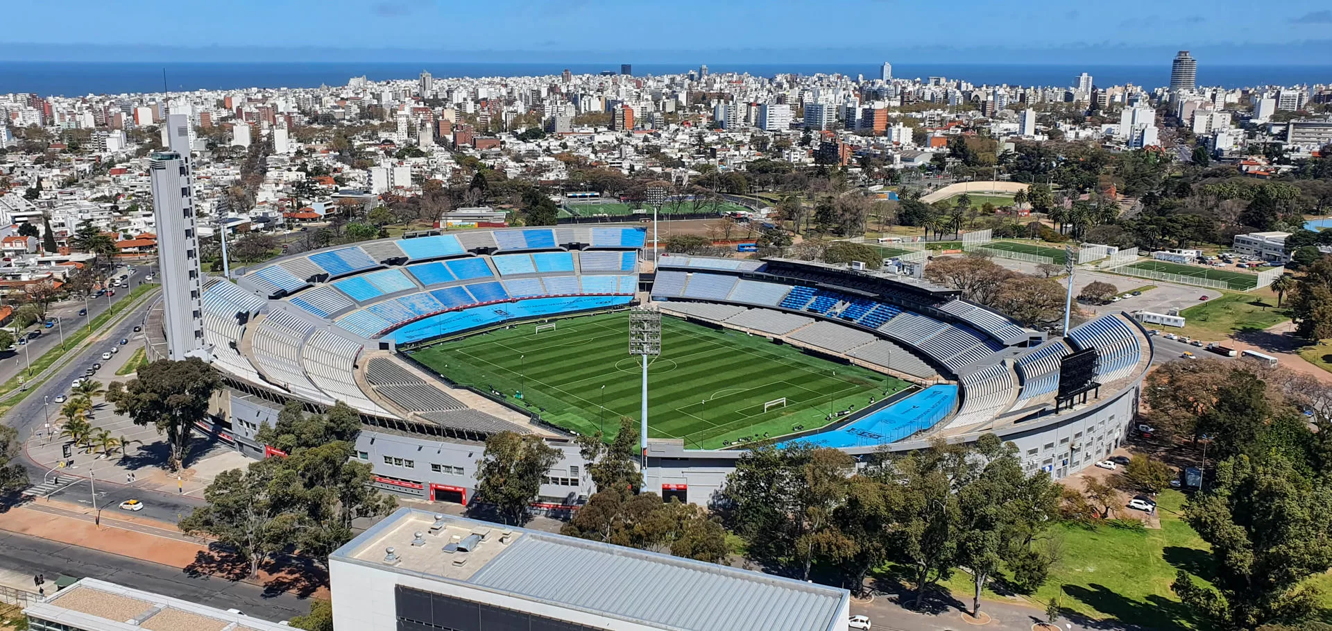 alt Los futbolistas uruguayos ponen fin a una huelga que duró 26 días