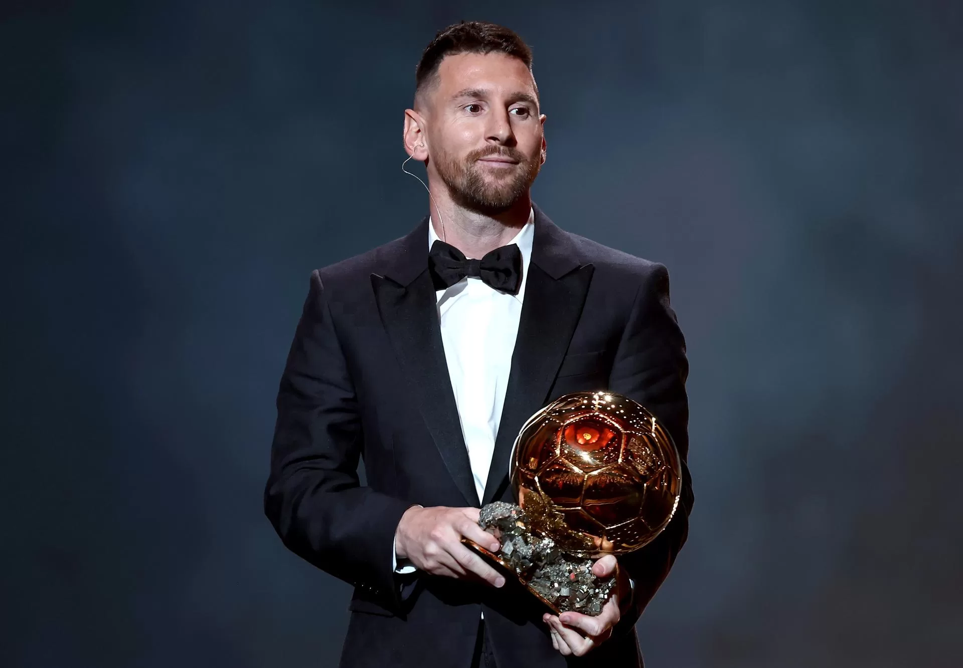 alt Argentino Messi culmina un edificio de oro y Bonmatí pone la primera piedra del suyo