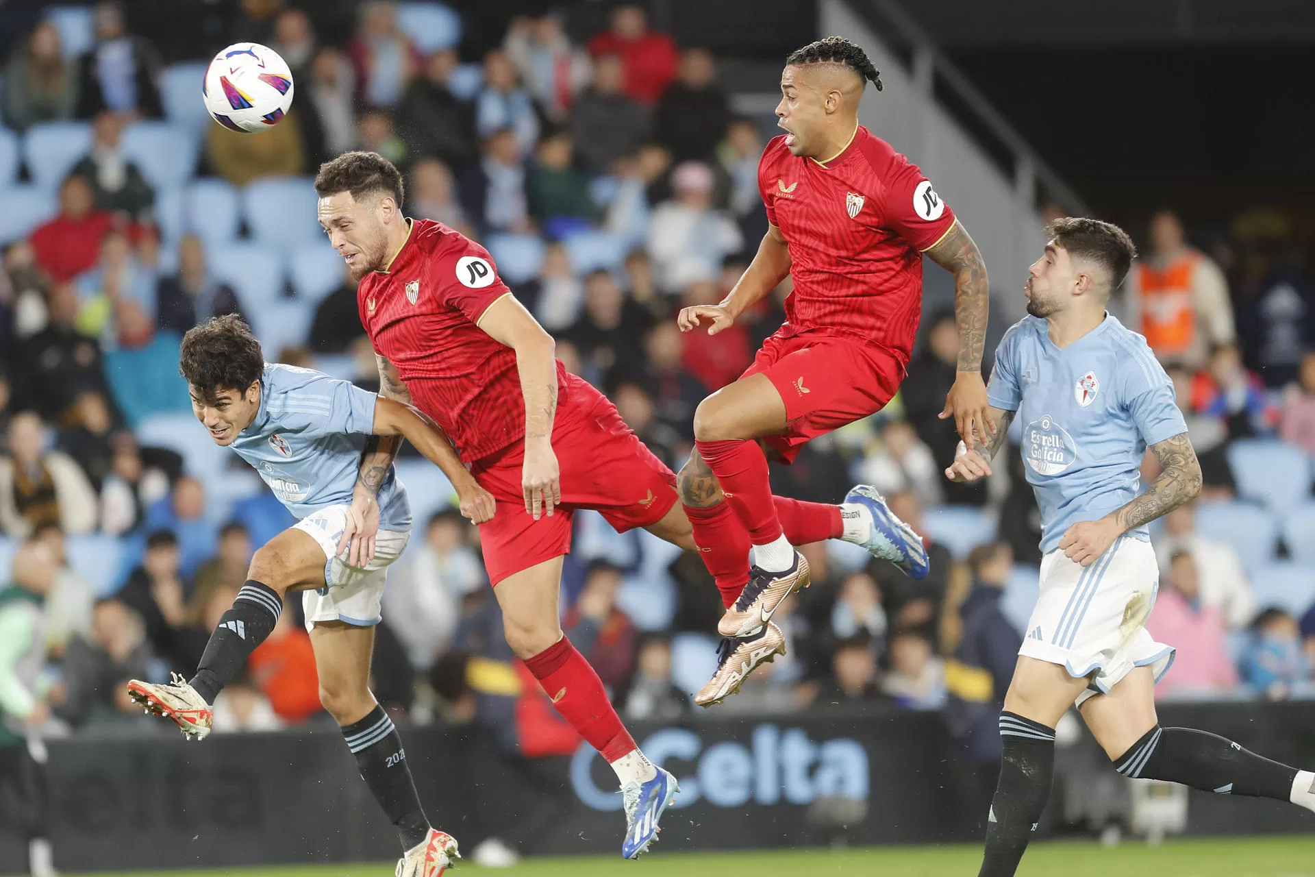 alt 1-1. El Celta suma un punto ante el Sevilla con otro polémico final del VAR