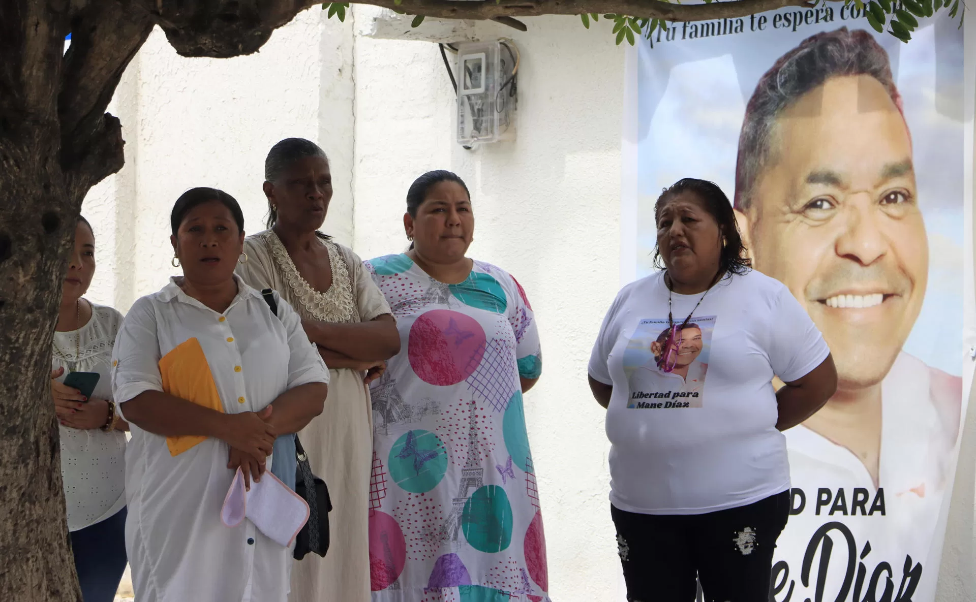 alt El pueblo del colombiano Luis Díaz, angustiado por la demora del ELN en dejar libre a su padre