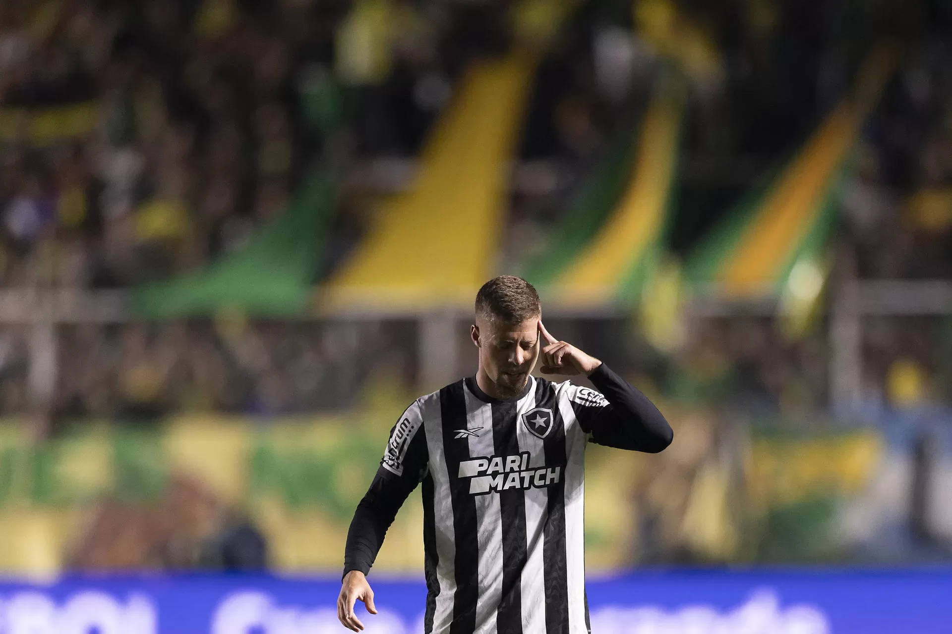 alt El liderazgo de Botafogo se debilita tras perder 0-1 ante Vasco da Gama