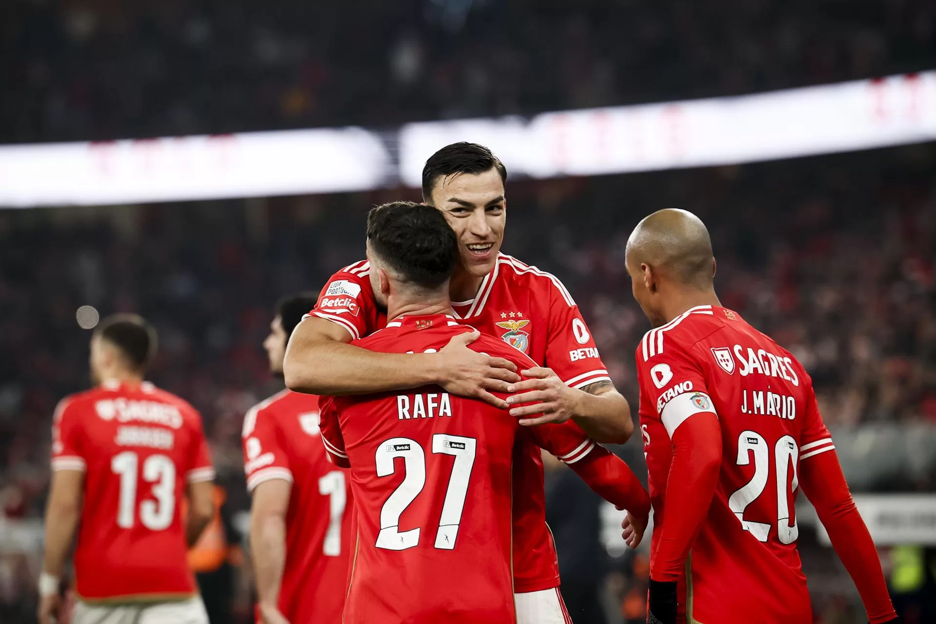 alt El Benfica presenta al argentino Prestianni, su último fichaje