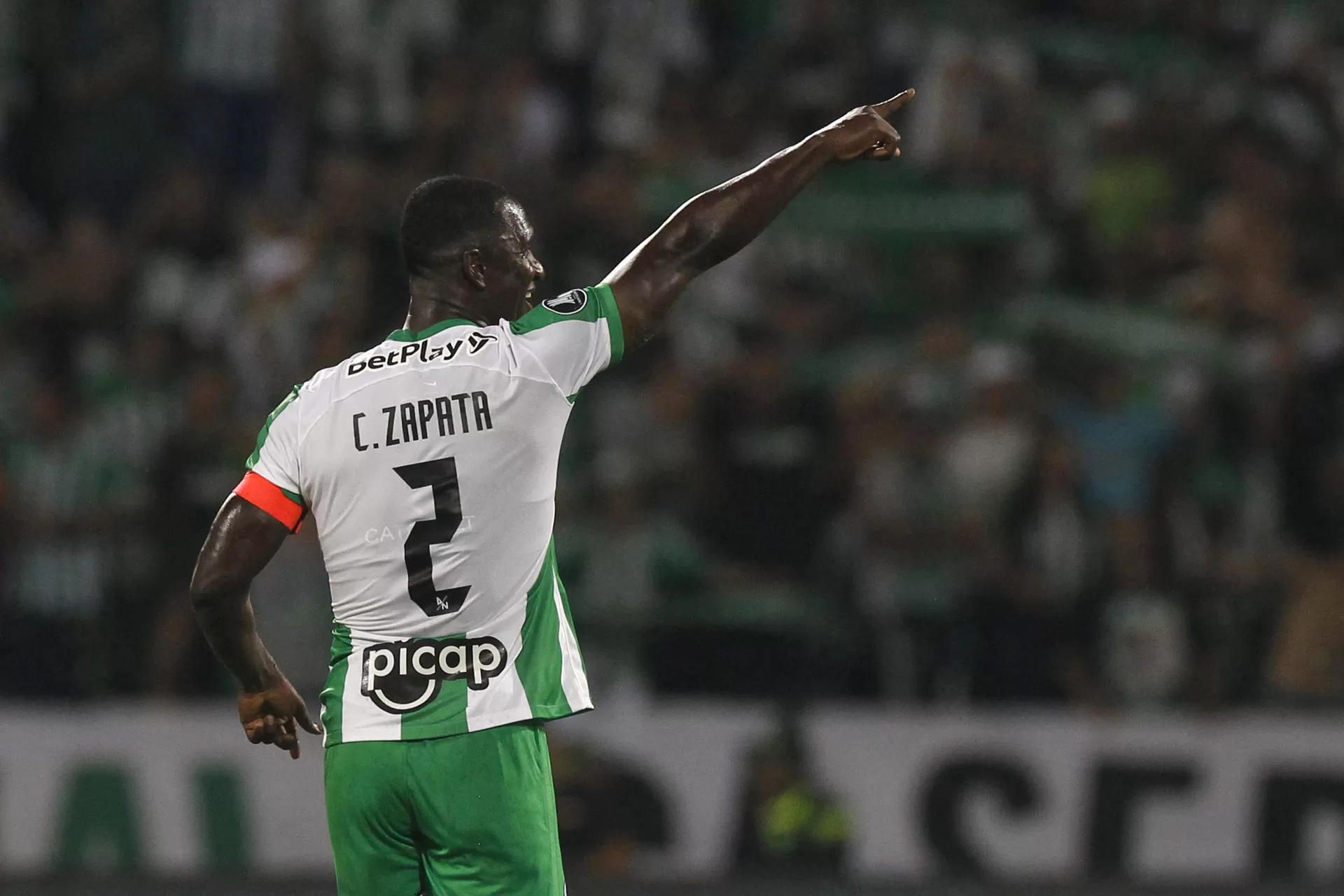 altEl colombiano Cristián Zapata ficha por el Vitória de Brasil