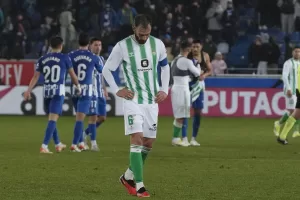 alt 1-0. Uruguayo Benavídez mete al Alavés en octavos de final de Copa