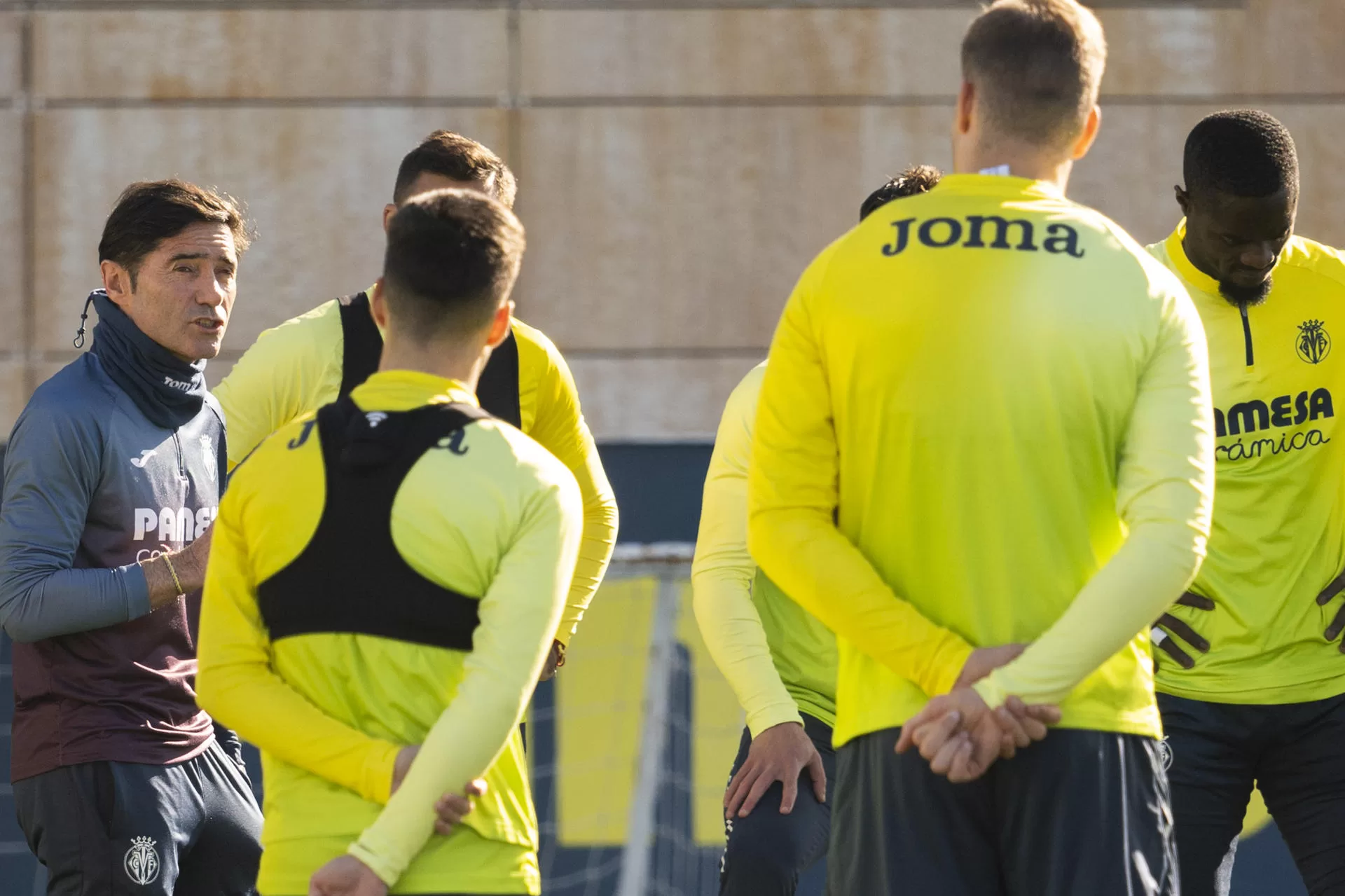 alt Marcelino: “Ante el Barcelona hay que jugar con decisión y atrevimiento”