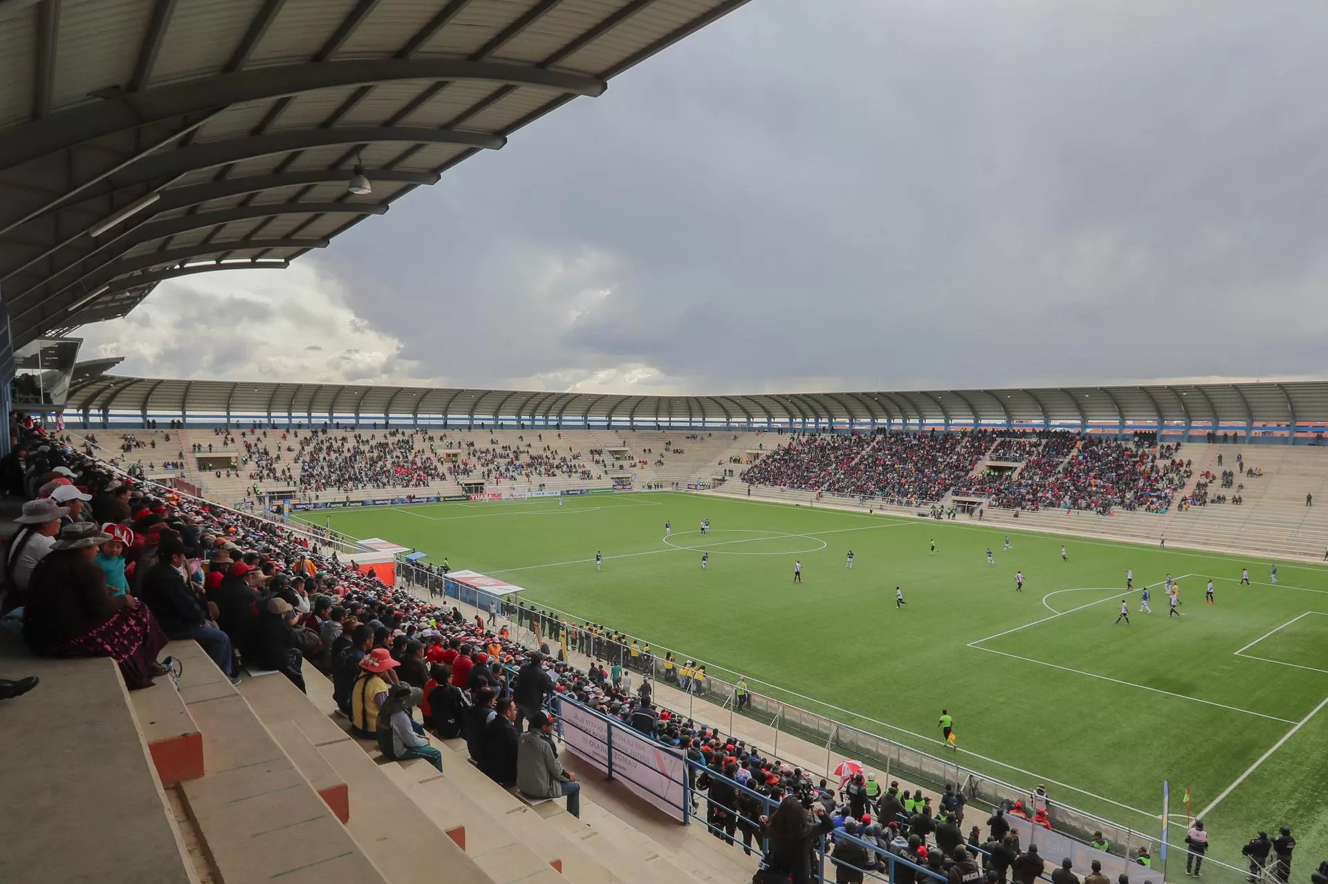 alt Bolivia trabaja para que el estadio "más alto del mundo" reciba juegos internacionales