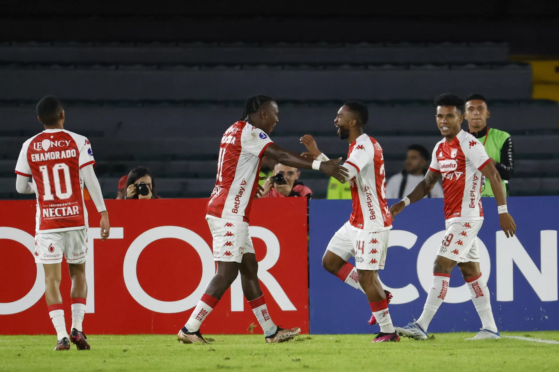 alt Santa Fe y Junior logran imponerse en la primera jornada de los cuadrangulares colombianos